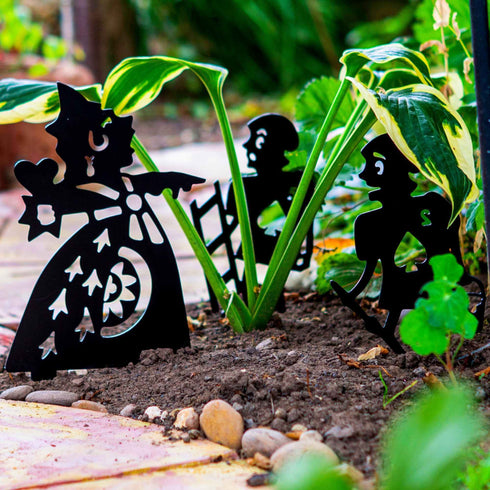 The Queen of Hearts Garden Ornament Alice in Wonderland Themed Party Decoration Gift